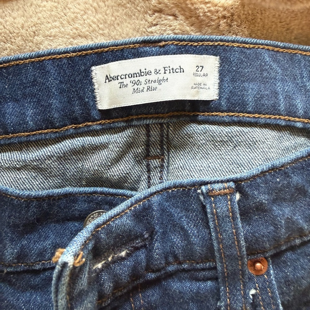 Abercrombie & Fitch '90s Straight Mid Rise Jeans